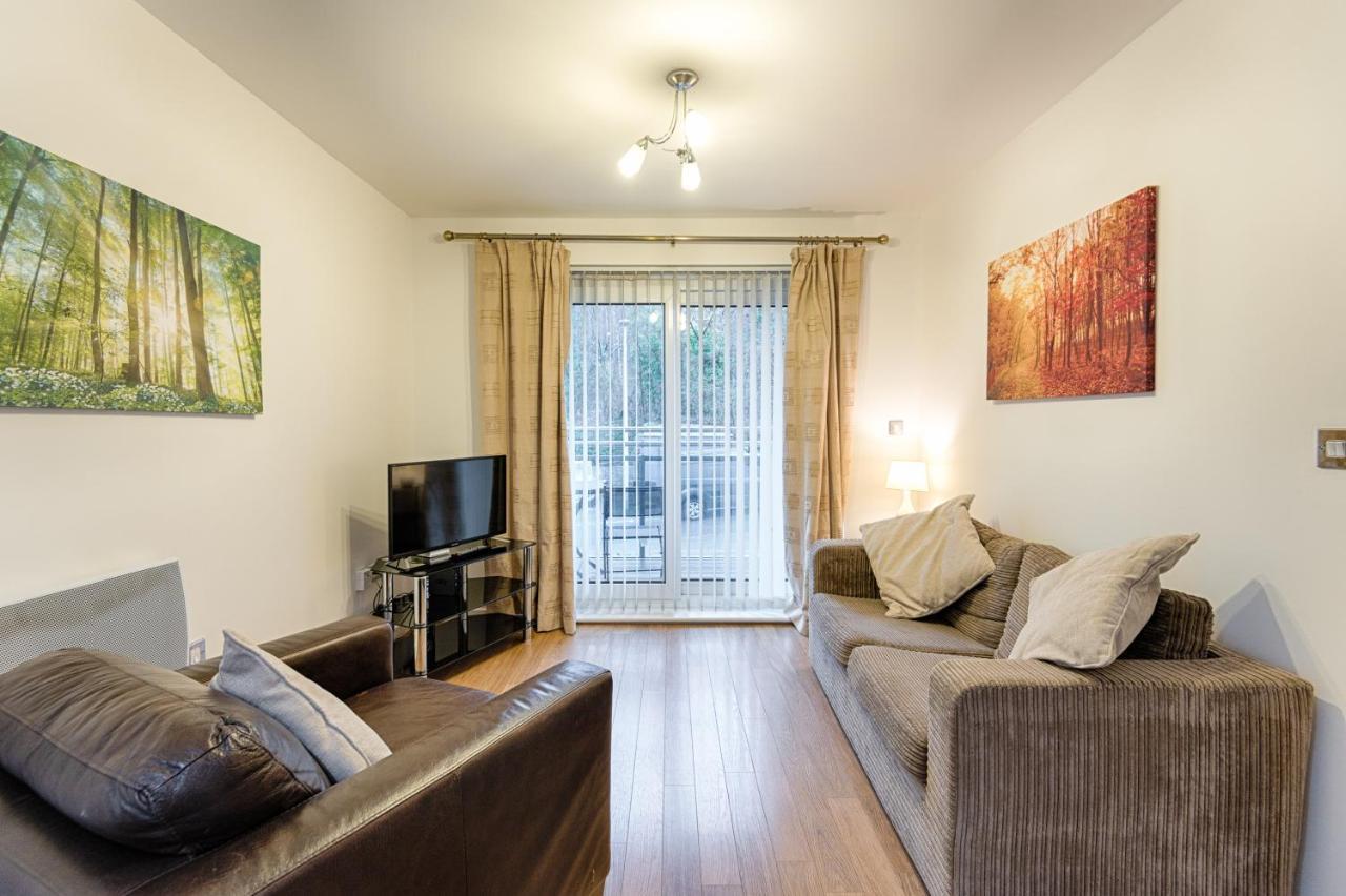 Parking, Balcony, Fully Equipped Kitchen Daire Swansea Dış mekan fotoğraf