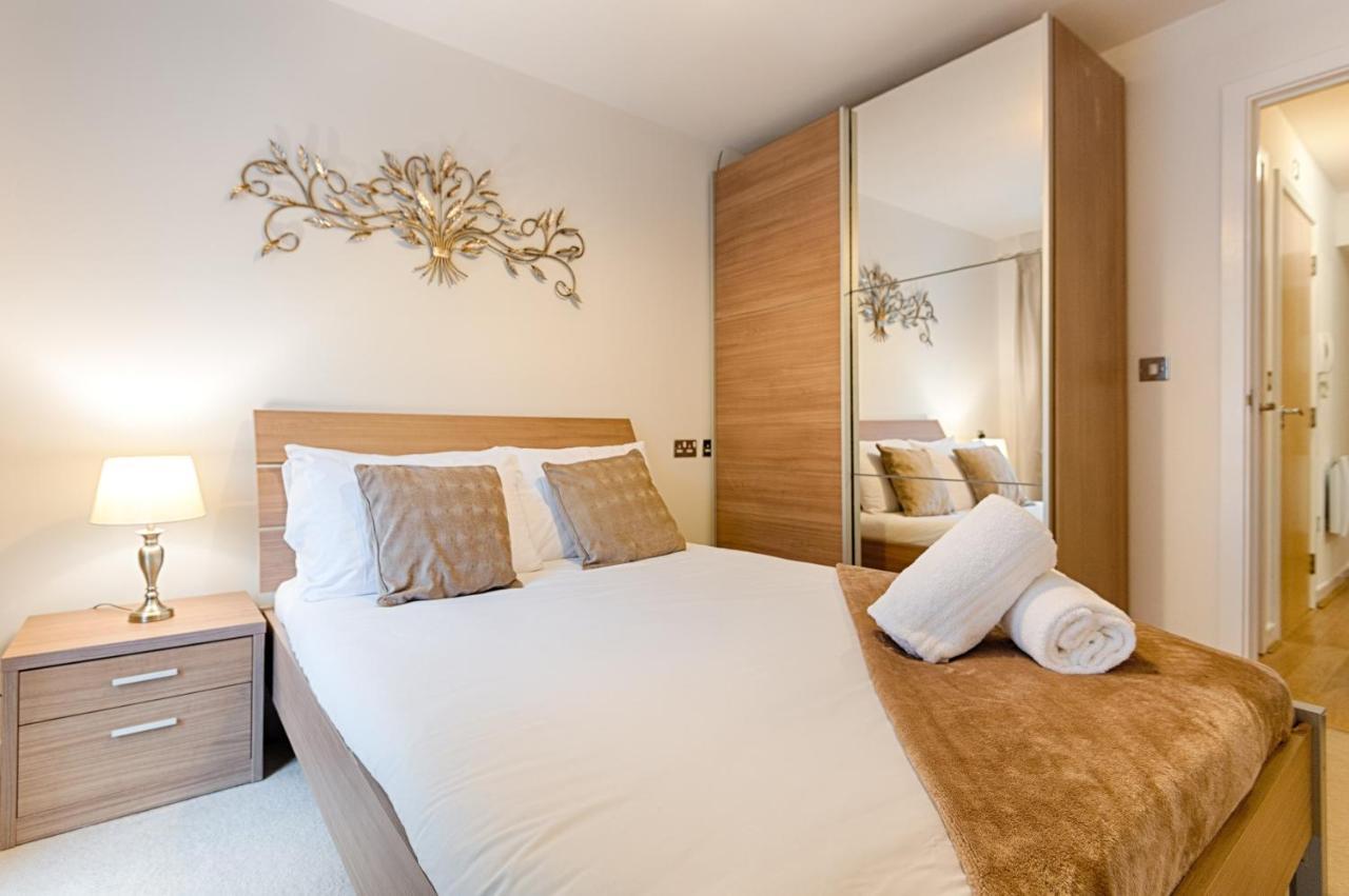 Parking, Balcony, Fully Equipped Kitchen Daire Swansea Dış mekan fotoğraf