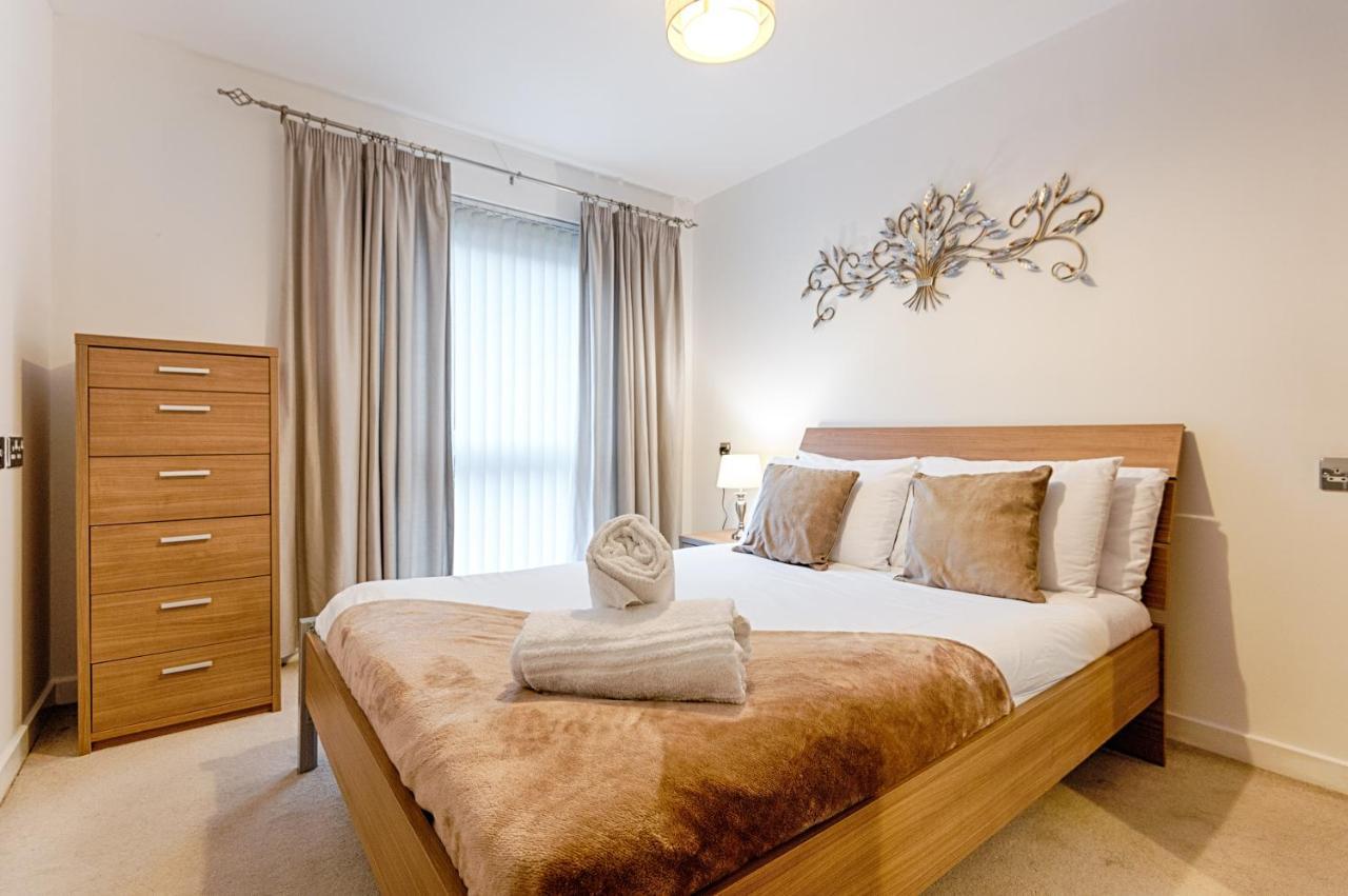 Parking, Balcony, Fully Equipped Kitchen Daire Swansea Dış mekan fotoğraf