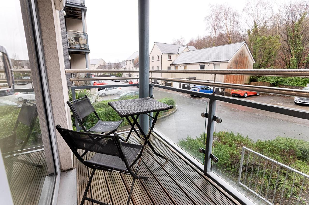 Parking, Balcony, Fully Equipped Kitchen Daire Swansea Dış mekan fotoğraf